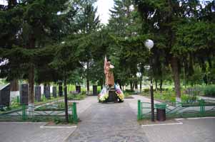 мемориал павшим воинам, город  спутник Киева - Вишневое