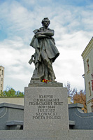 памятник Юлиусу Словацкому в Киеве